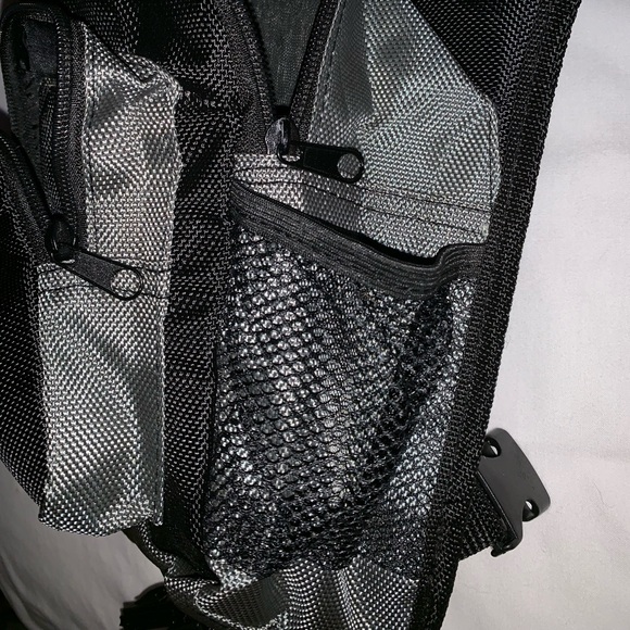 NEW Alcott Doggie Weekender Backpack - Picture 5 of 8